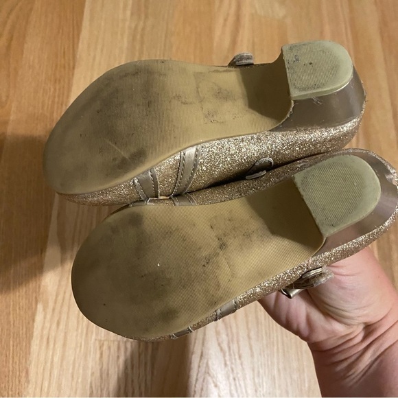 Disney Beauty and the Beast Belle Heels Shoes Gold Glitter 9/10 Dress Play Kids - Picture 5 of 7